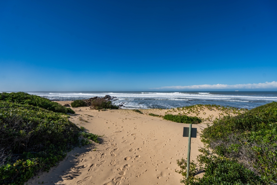 4 Bedroom Property for Sale in West Beach Eastern Cape
